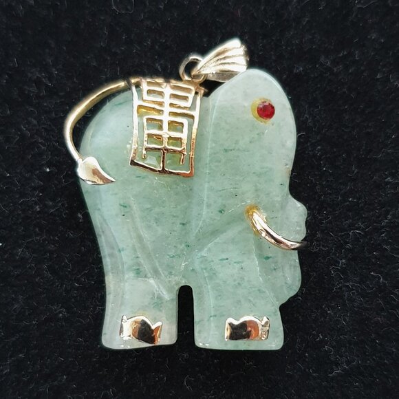 Vintage Genuine Pale Green Jade Elephant Amulet Pendant – Good Fortune Necklace - Picture 7 of 9
